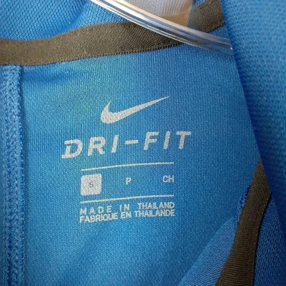 Nike Dri-Fit Pullover Size Small EUC - Picture 3 of 6
